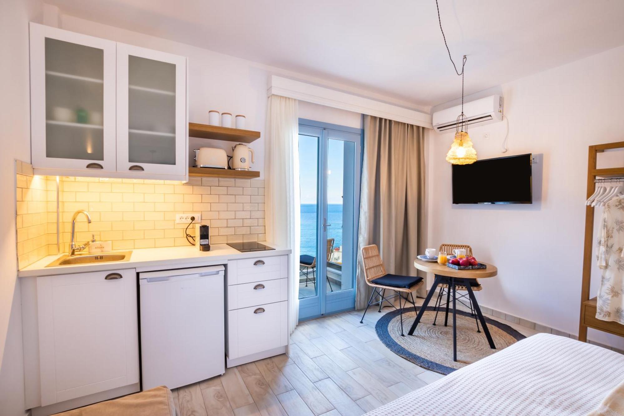 Yploui Suites Karpathos Buitenkant foto